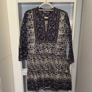 Elegant Navy and Cream Floral Dress